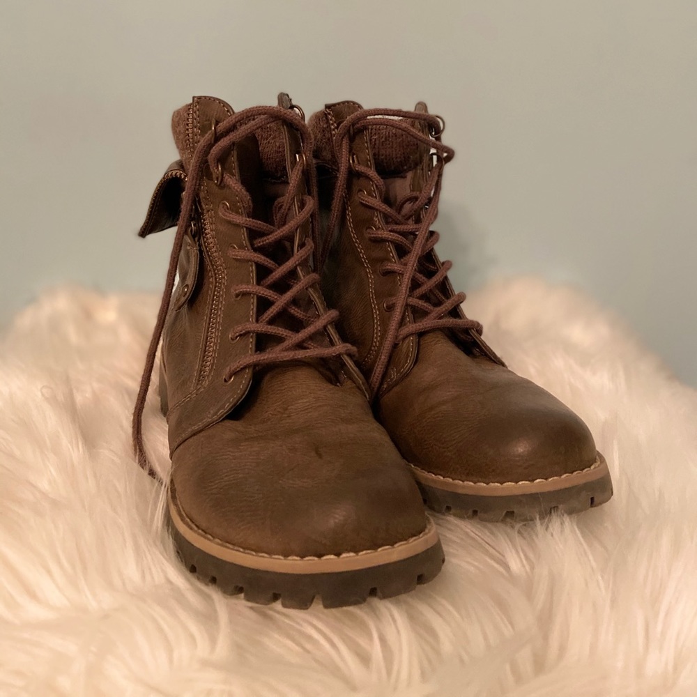 CLIFFS - Gray Combat Boots - FOR SALE